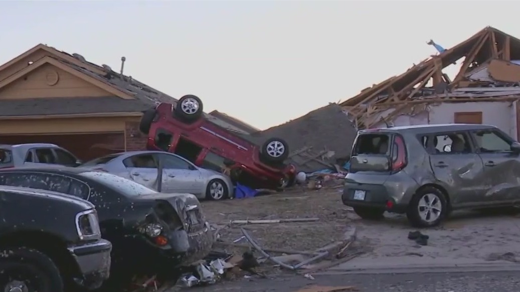 Tornadoes, powerful winds shred Southern Plains