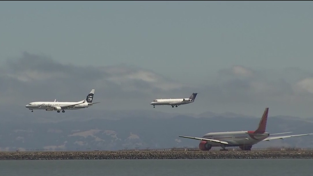 5G on hold in some areas as airlines, wireless companies wrangle