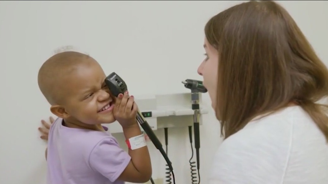 Chicago children's hospital hosts free shopping event for inpatient families
