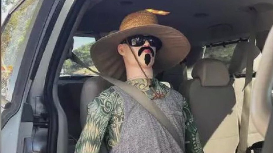 Driver uses mannequin to drive in carpool lane