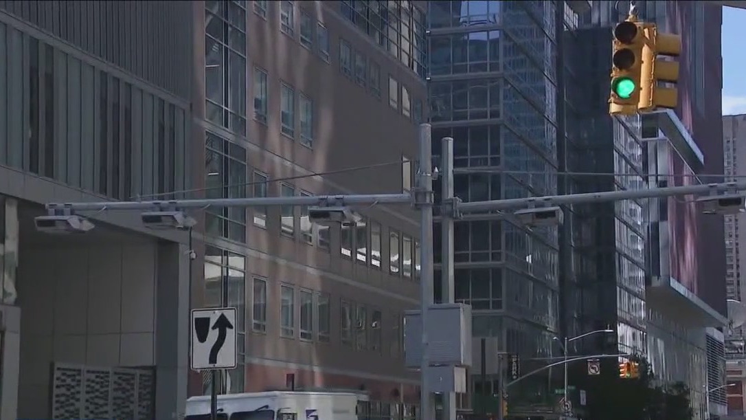 Congestion pricing supporters rally in NYC