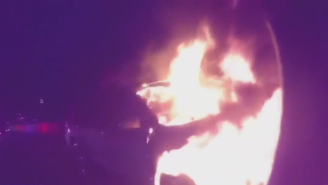 Video shows Georgetown FD battling car fire