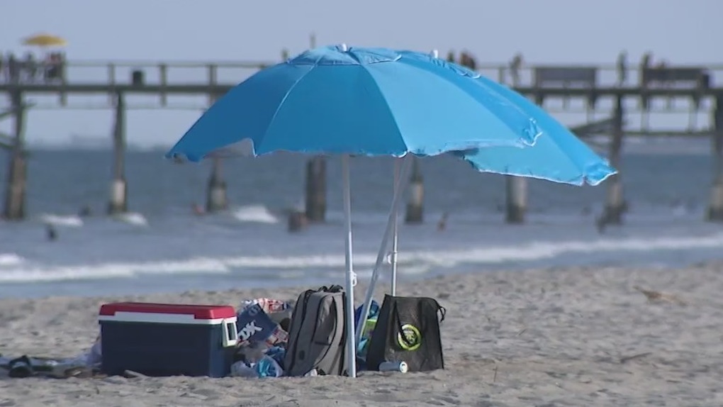 Woman killed by a flying umbrella on a South Carolina beach