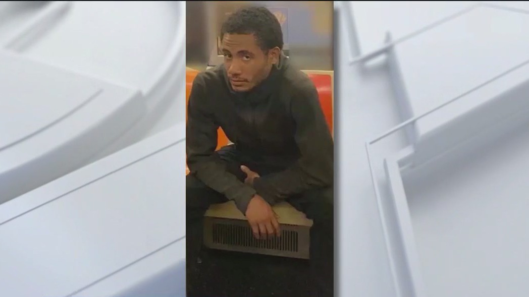 Man allegedly assaulted woman on subway train