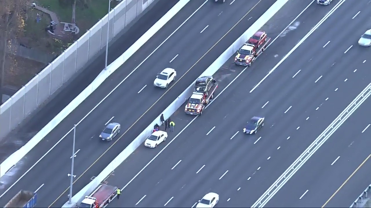Multi-vehicle crash on I-66 in Centreville causes delays