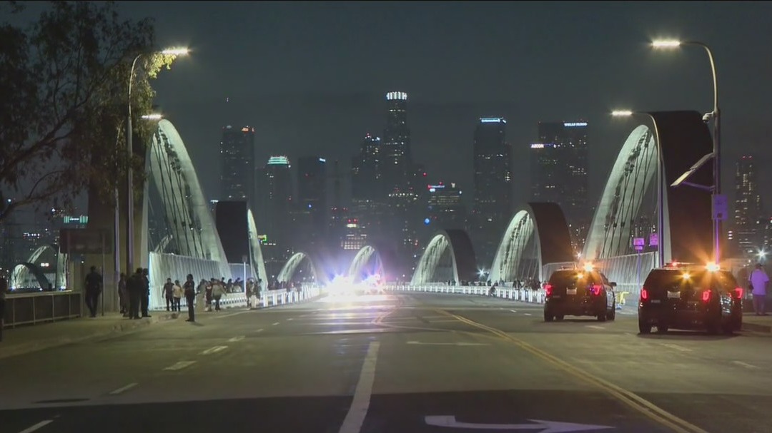 LAPD beefs up patrols on 6th Street Bridge