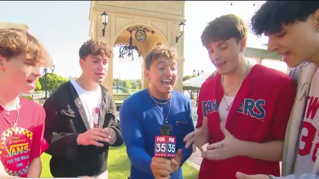 'No Lonely Hearts' sings acapella