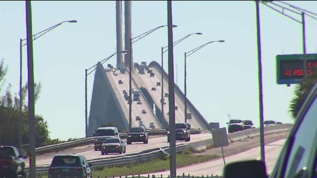 Florida roadways, skies busy with holiday travelers