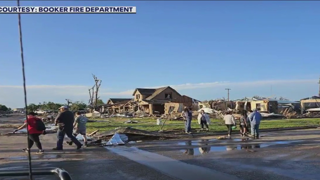 Perryton tornado rips through community
