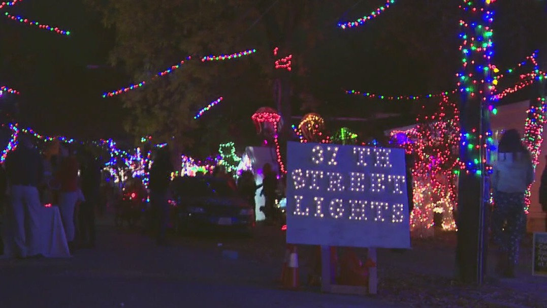 Austin's 37th Street Lights tradition is back