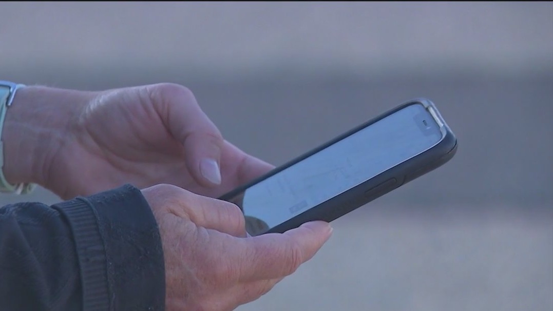 Travel company offering phone-free vacations