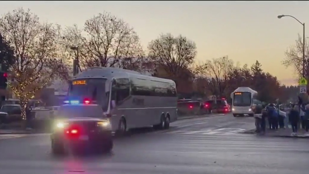 De La Salle High football team gets escorted before state championship game
