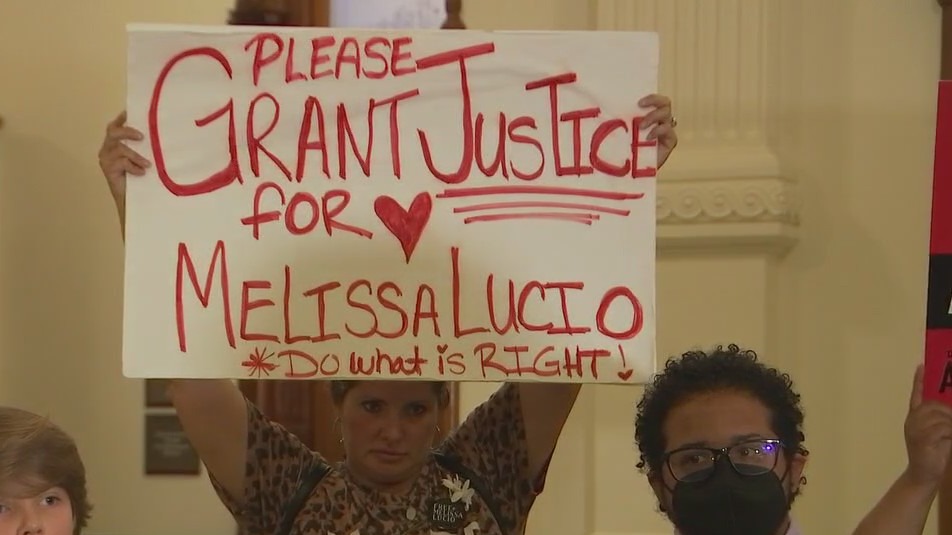 Melissa Lucio's execution halted by Texas appeals court