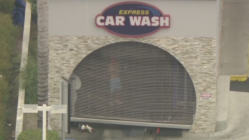 Suspect barricaded inside car wash in Industry
