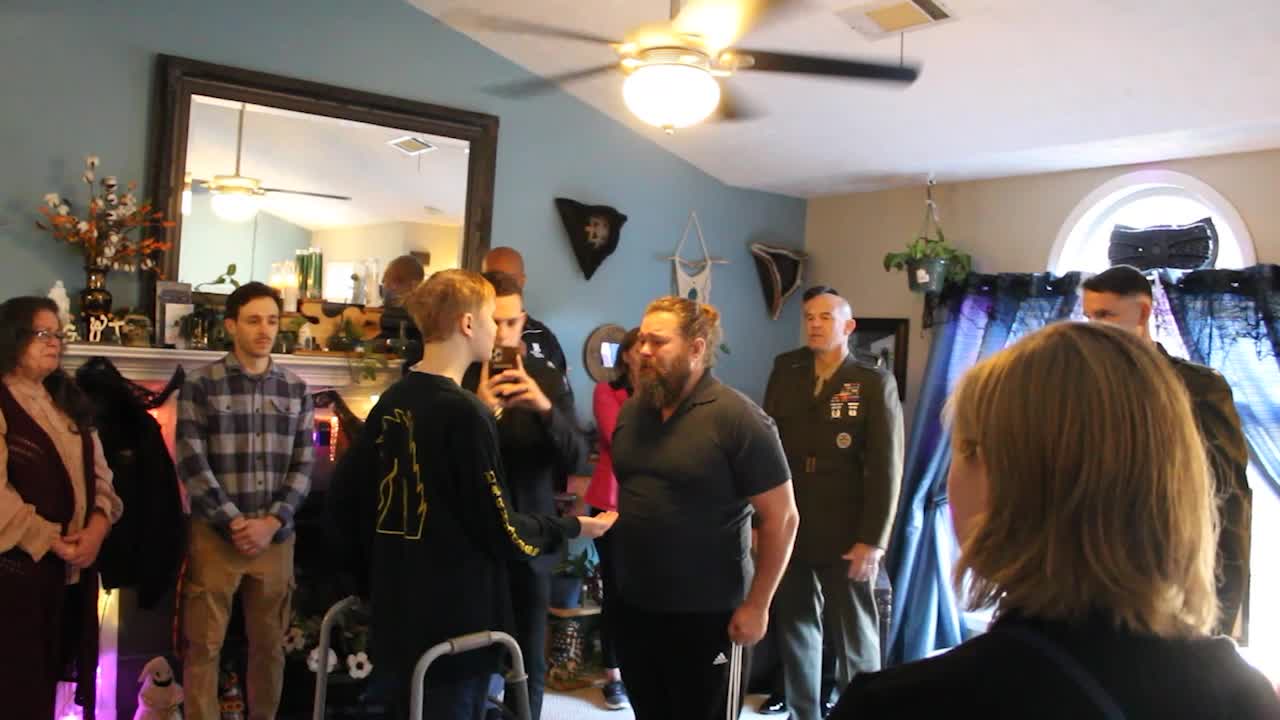 Teen battling terminal cancer made an honorary Marine