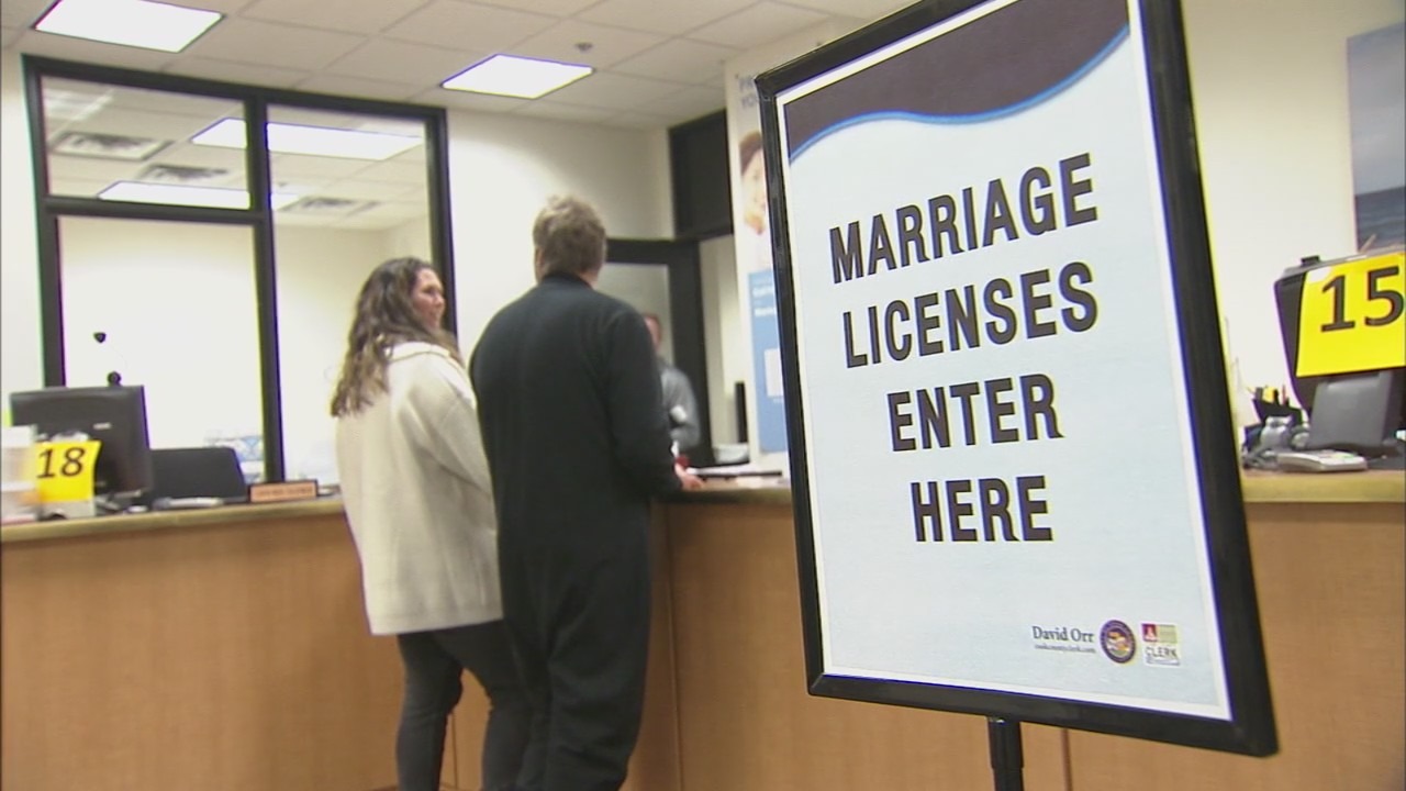 Couples eager to secure first marriage license of 2024 in Cook County