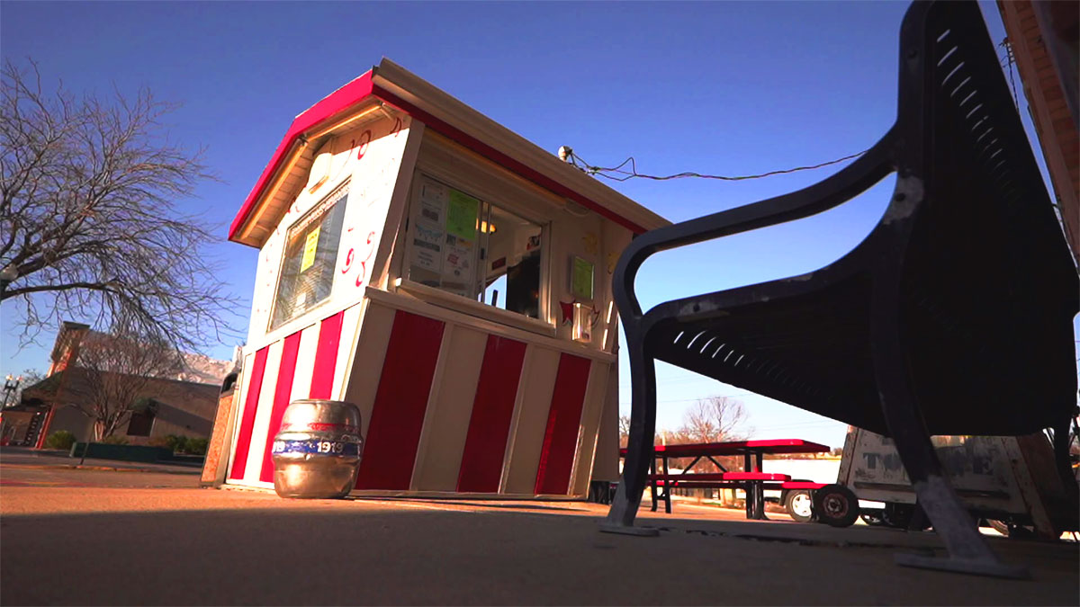 Minnesota's century-old popcorn stand marks 104 years in Granite Falls