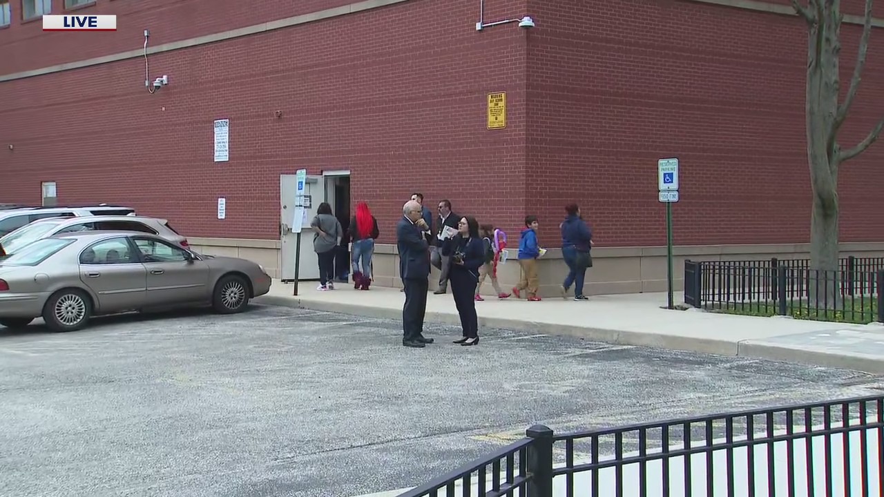 Chicago opens Emergency Assistance Center to help crime victims