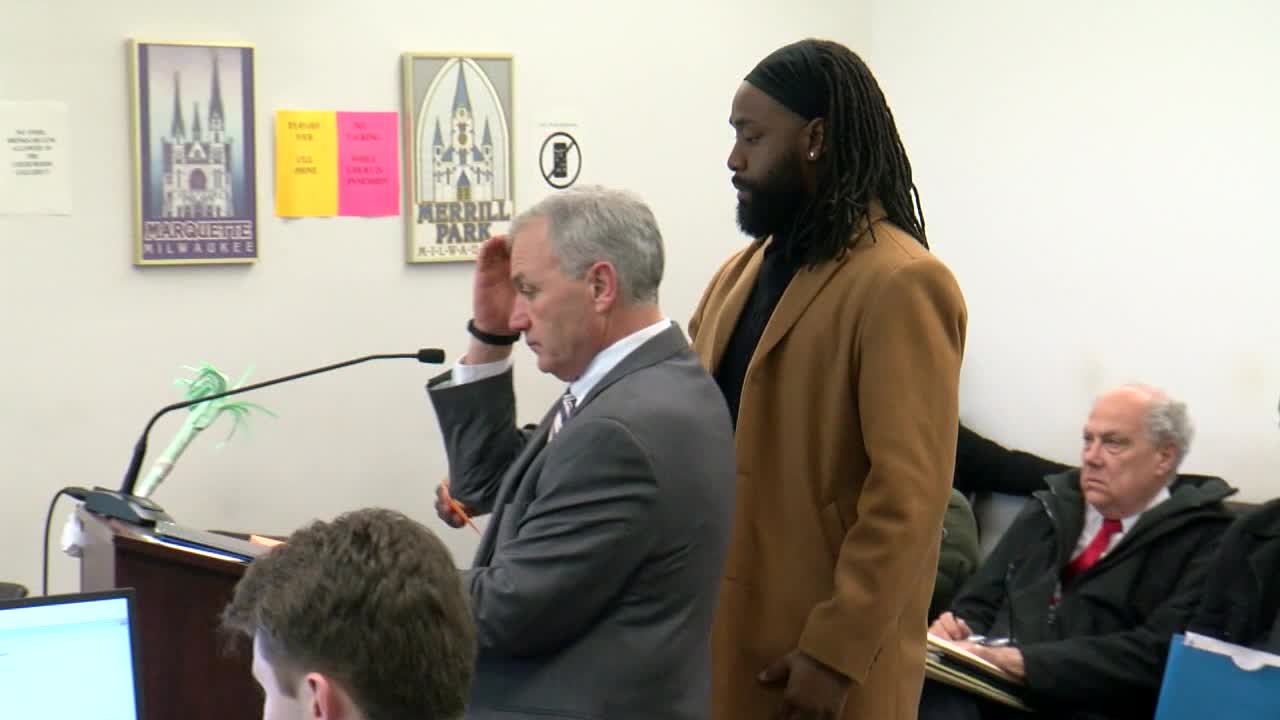 Officer accused of abuse makes first appearance