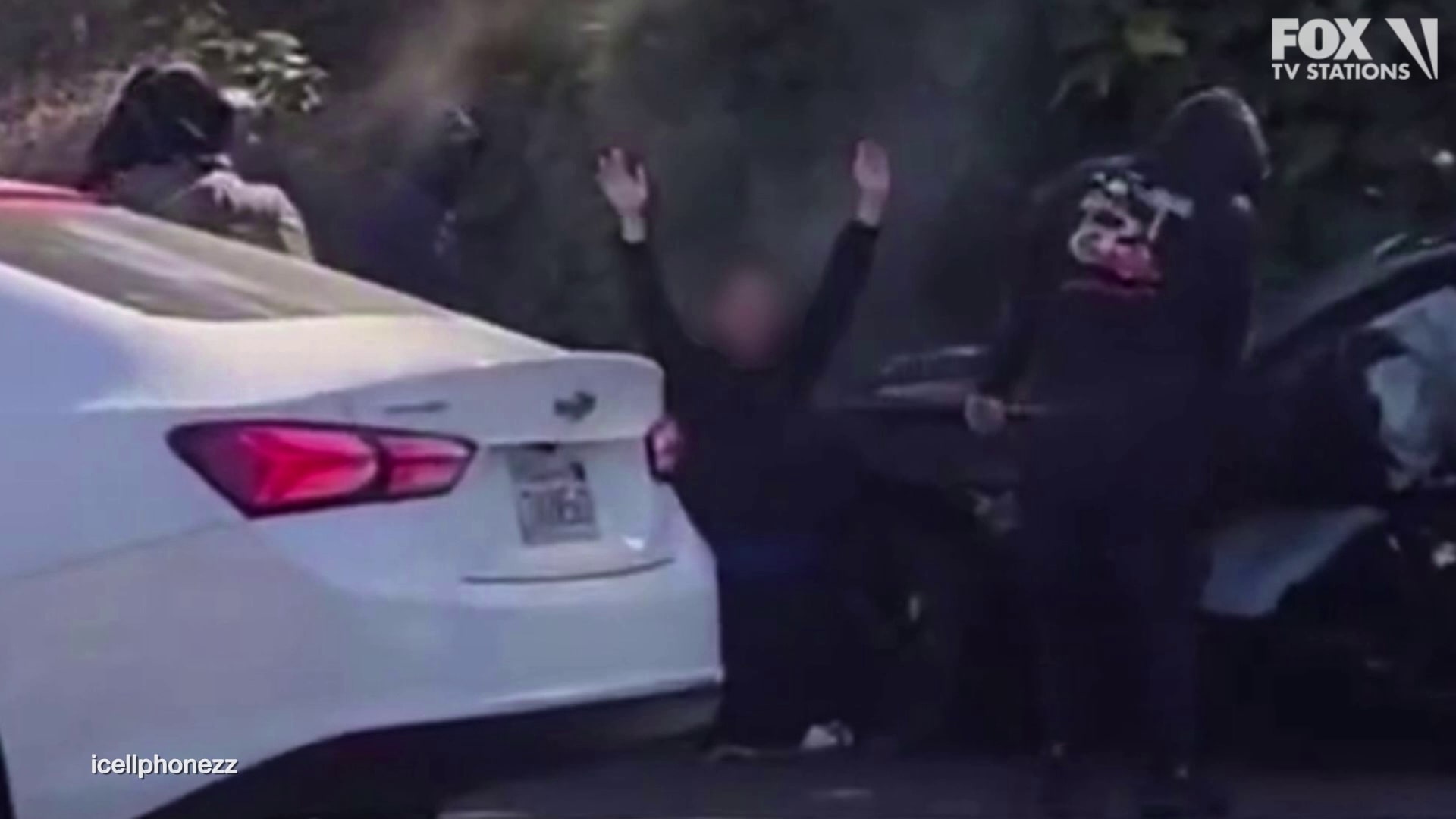 Man robbed on 10 Fwy in LA after crash